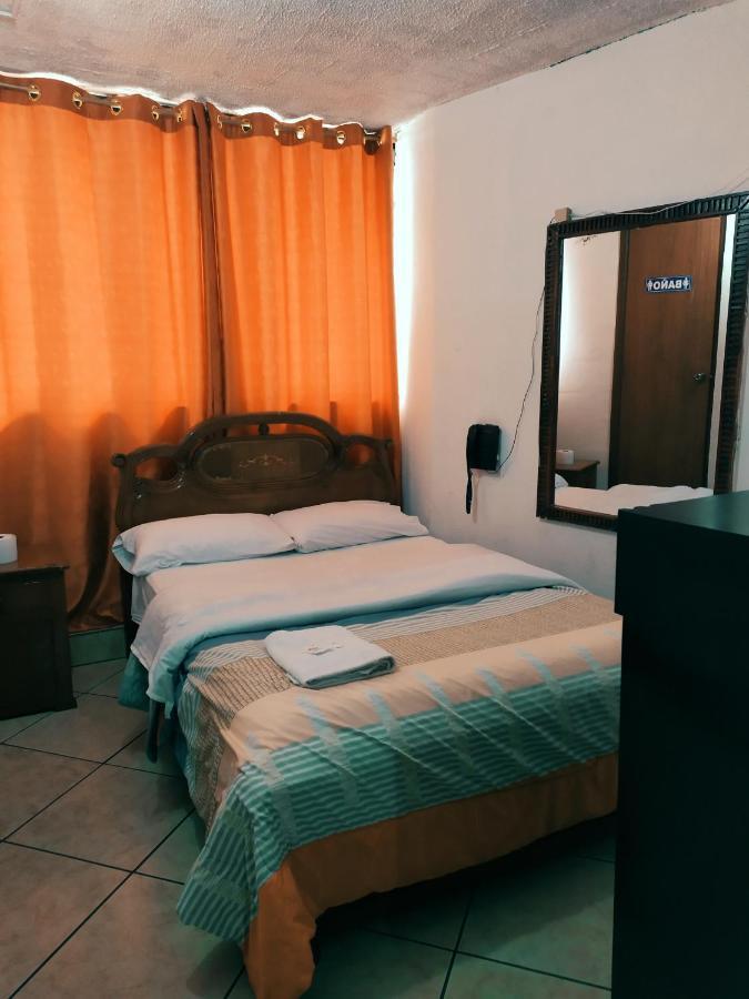 Hostal Ajavi Del Sur كويتو المظهر الخارجي الصورة