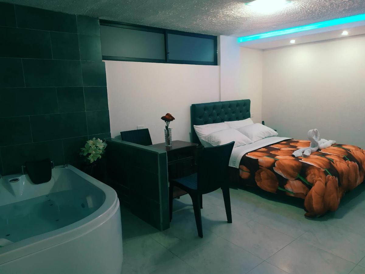 Hostal Ajavi Del Sur كويتو المظهر الخارجي الصورة