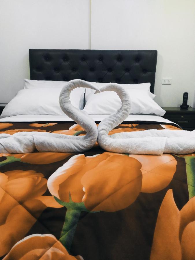 Hostal Ajavi Del Sur كويتو المظهر الخارجي الصورة